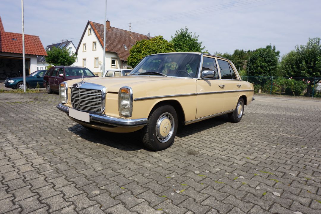 Mercedes-Benz /8 230.6 W114