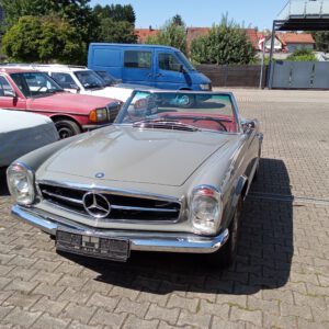 Mercedes-Benz 230SL Pagode